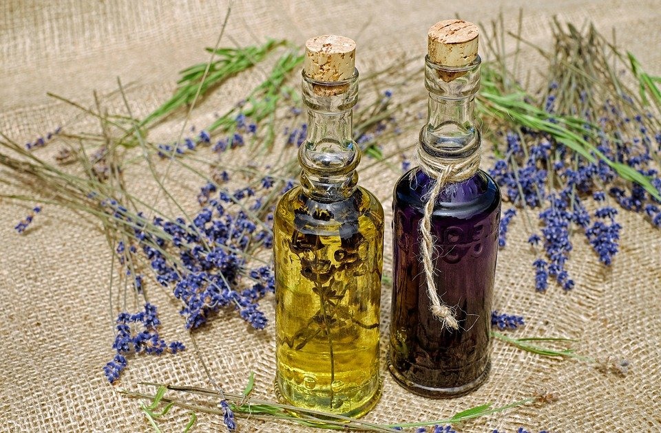 Aceite esencial de lavanda - ALKIMISTA :: Alambiques de cobre